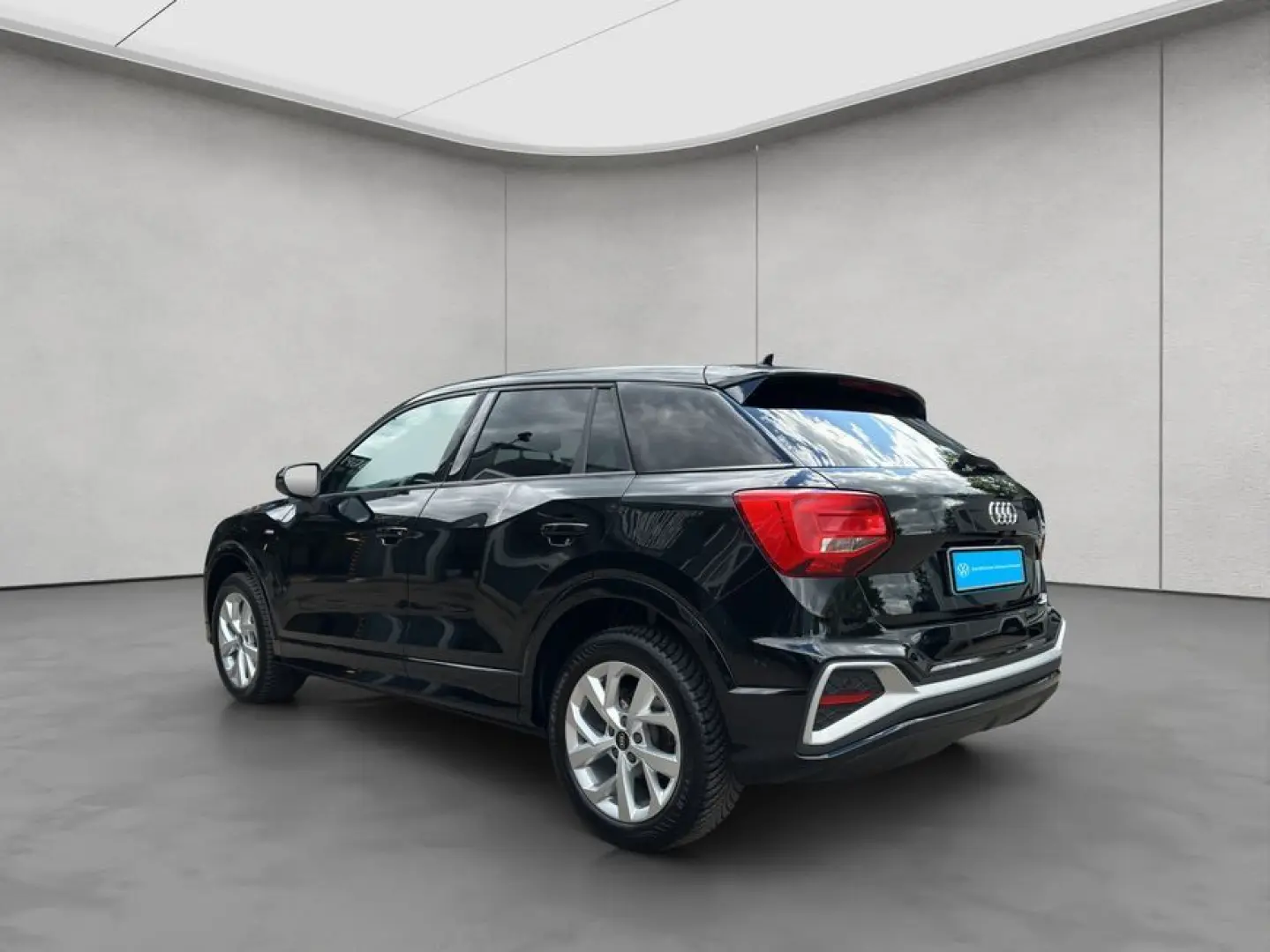 Q2 35 TFSI S-tronic S-Line NAVI PDC GJR