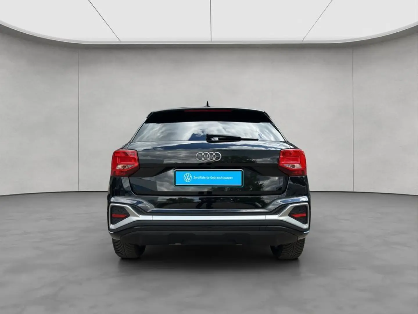 Q2 35 TFSI S-tronic S-Line NAVI PDC GJR