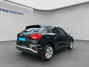 Q2 35 TFSI S-tronic S-Line NAVI PDC GJR