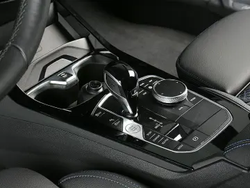 218i Gran Coupé M Sport DKG LiveCockpit LED ACC