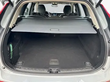 XC60 B4 D Plus Dark