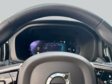 XC60 B4 D Plus Dark