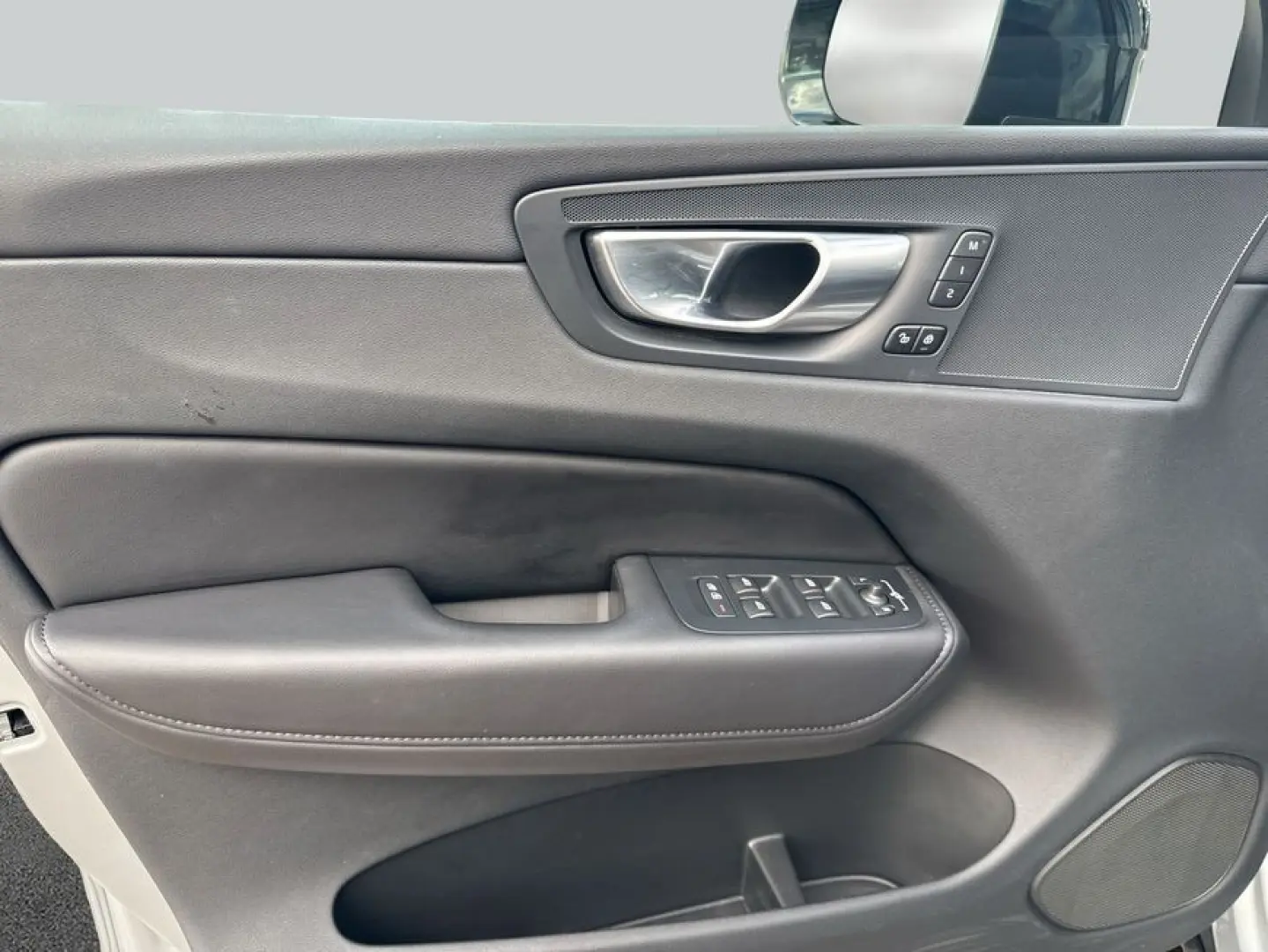 XC60 B4 D Plus Dark