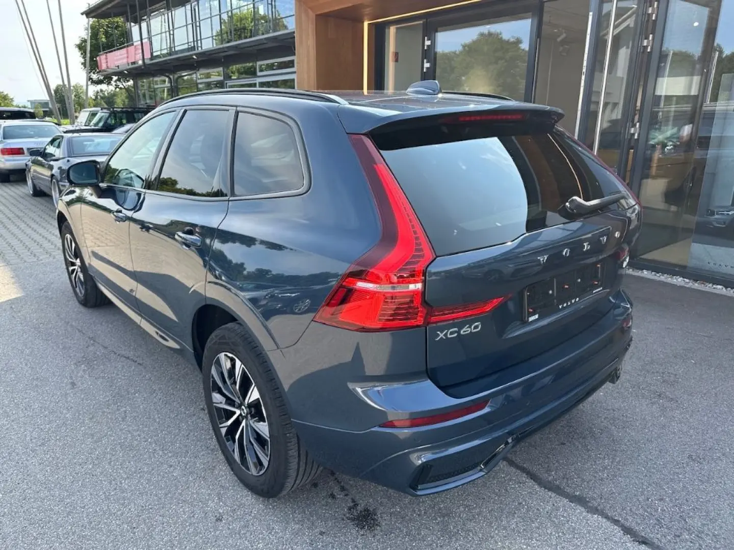 XC60 Plus Dark AWD B4 Diesel EU6d Digitales Cock