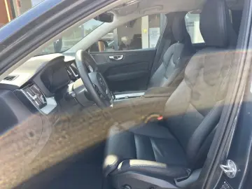 XC60 Plus Dark AWD B4 Diesel EU6d Digitales Cock
