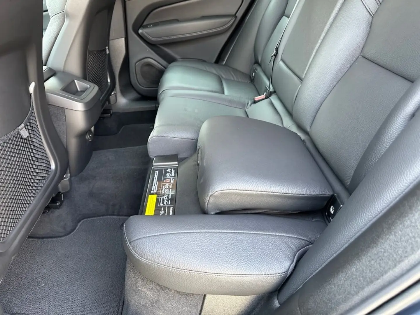 XC60 Plus Dark AWD B4 Diesel EU6d Digitales Cock