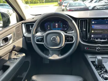 XC60 Plus Dark AWD B4 Diesel EU6d Digitales Cock