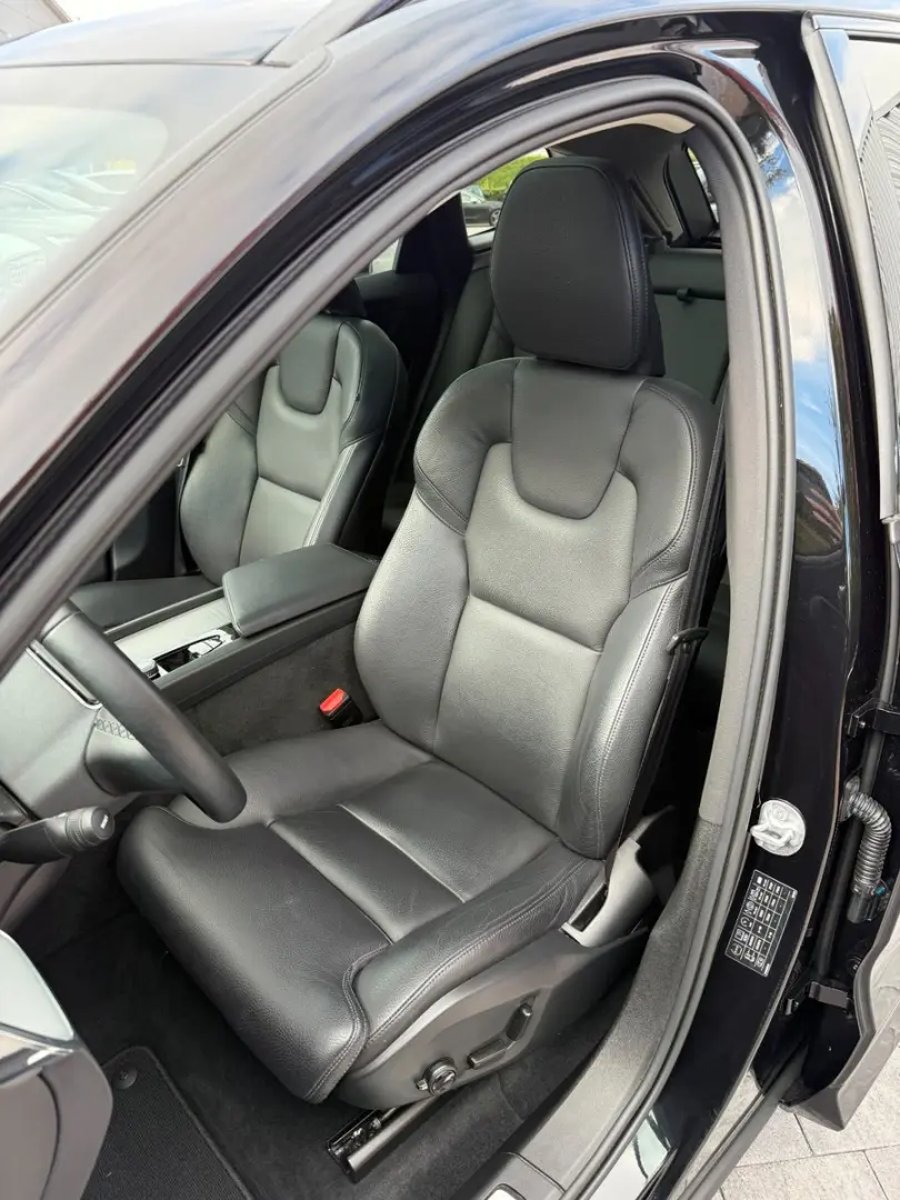 XC60 PLUS DARK AWD GOOGLE PANO HARMAN