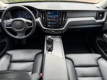 XC60 PLUS DARK AWD GOOGLE PANO HARMAN