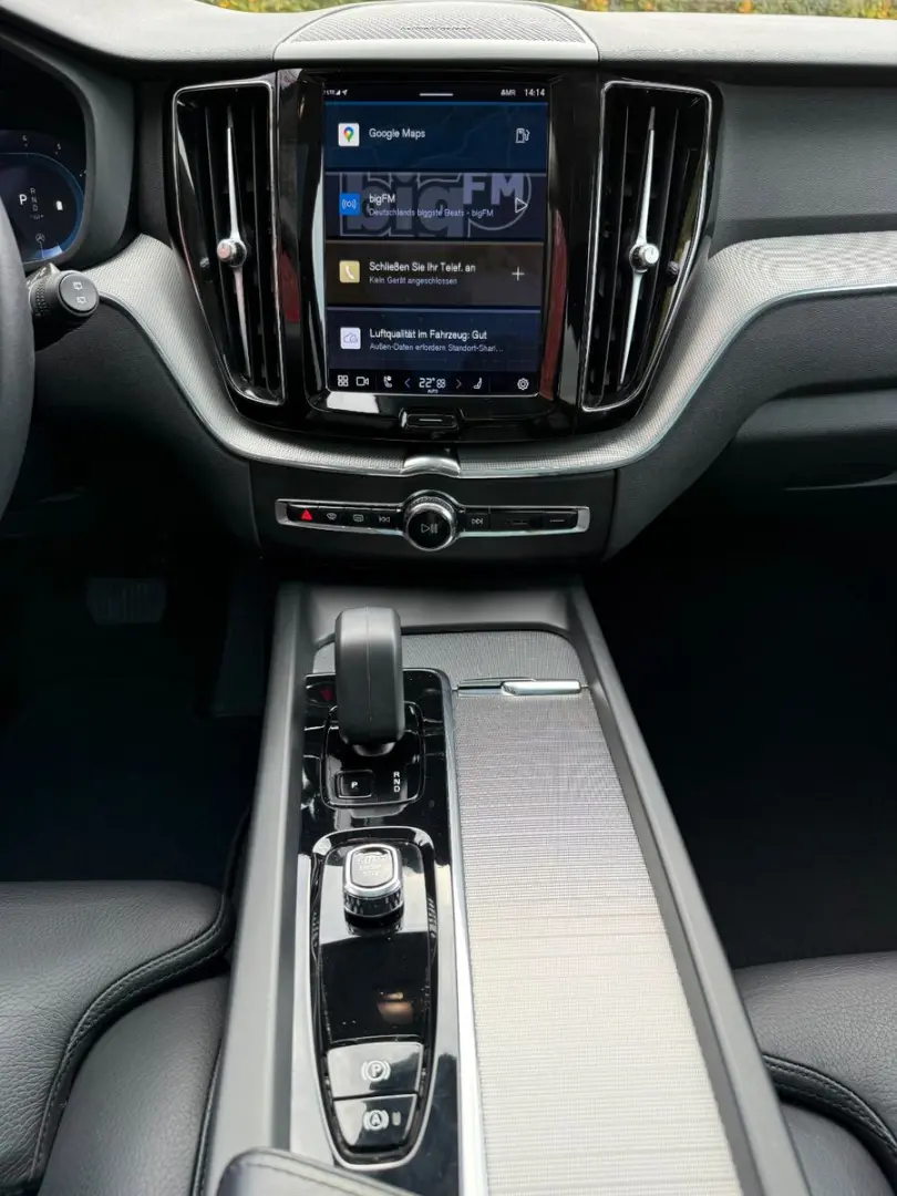 XC60 PLUS DARK AWD GOOGLE PANO HARMAN