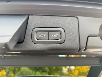 XC60 PLUS DARK AWD GOOGLE PANO HARMAN