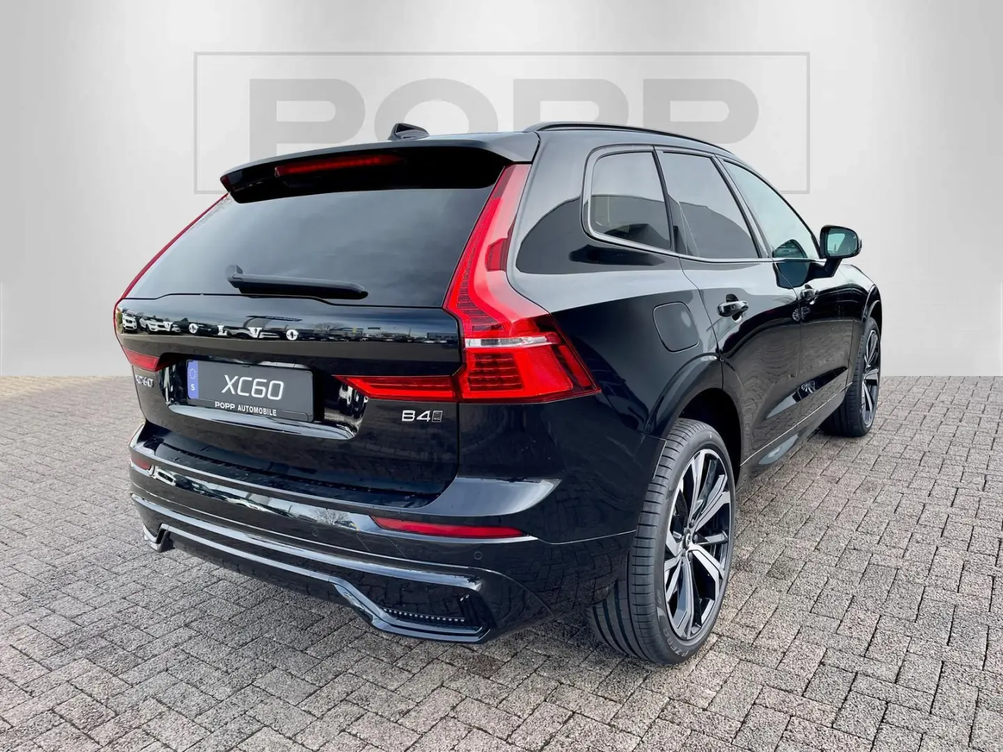 XC60 B4 AWD Plus Dark ACC CAM LED LHZ SHZ STDHZ