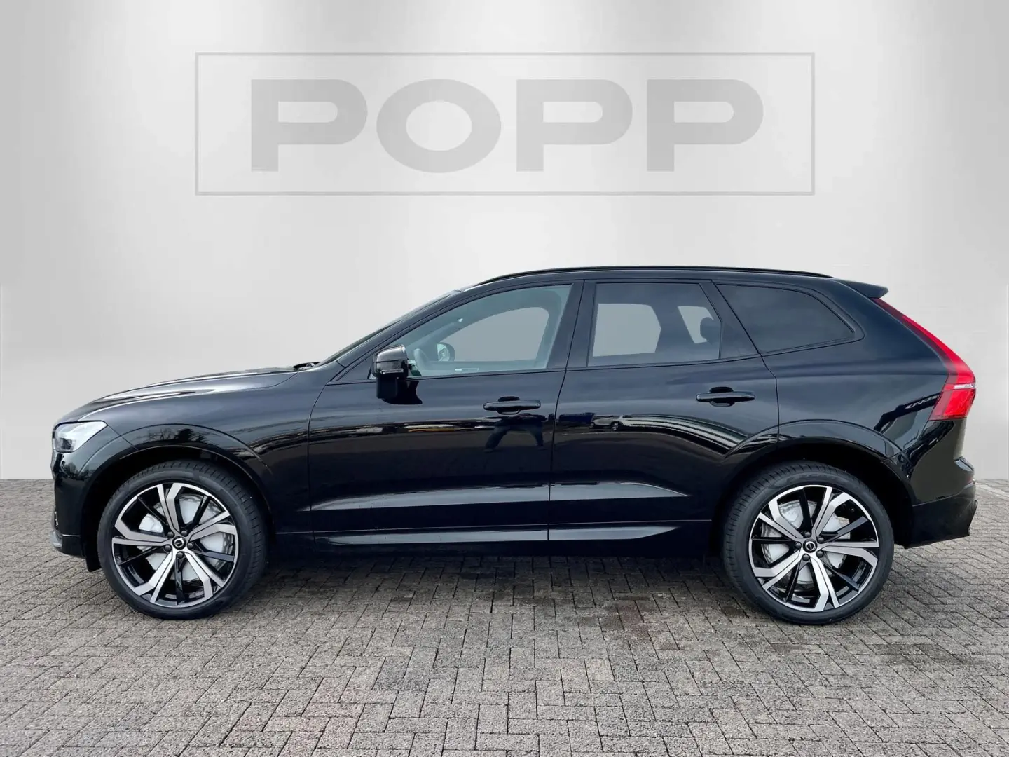 XC60 B4 AWD Plus Dark ACC CAM LED LHZ SHZ STDHZ
