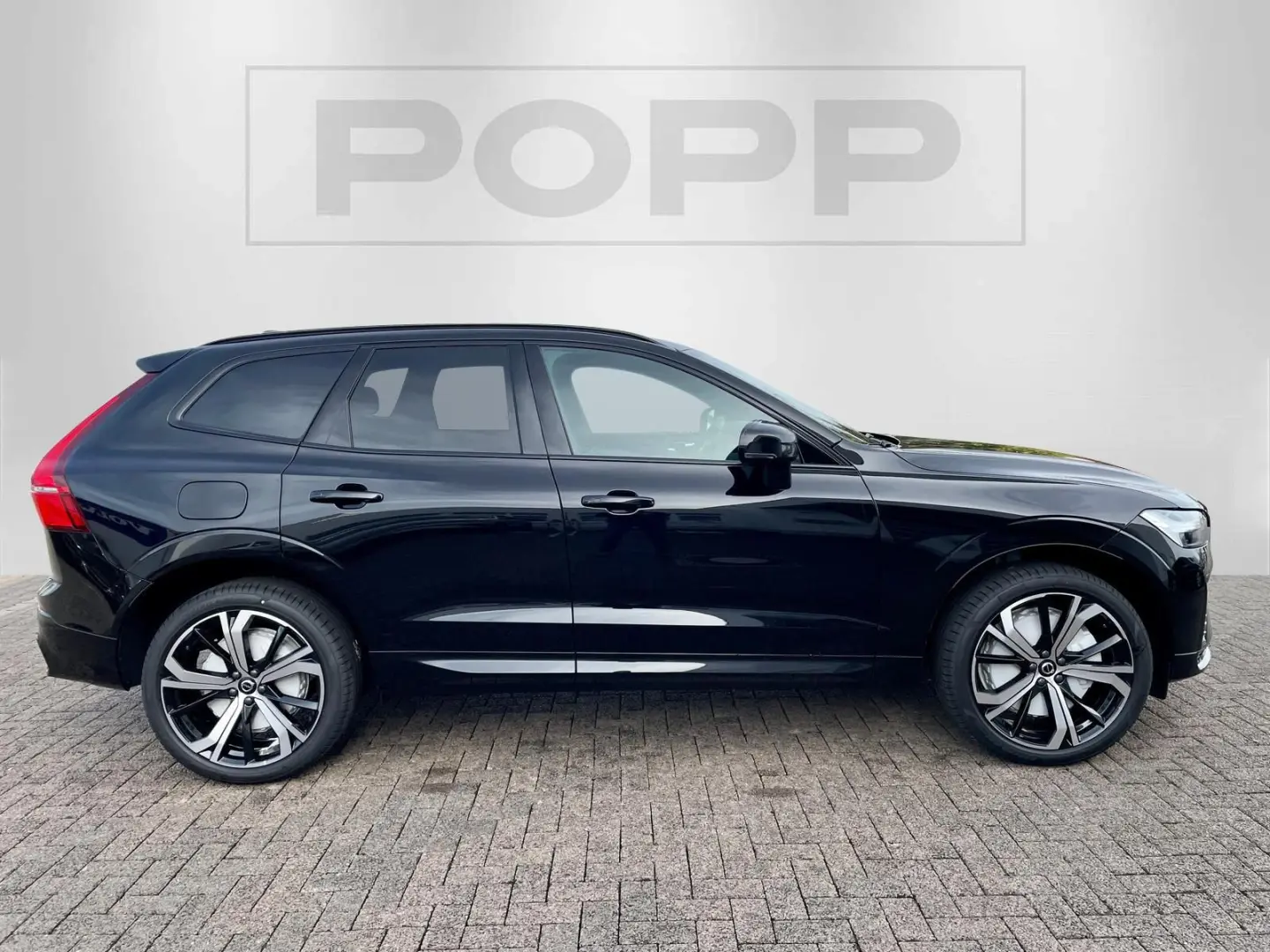 XC60 B4 AWD Plus Dark ACC CAM LED LHZ SHZ STDHZ