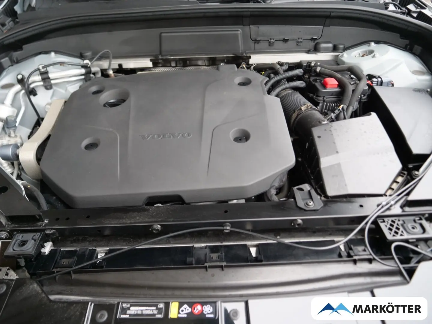 XC60 B4 AWD Plus Dark AHK 360CAM Google