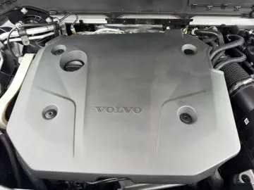 XC90 B5 AWD Plus-Bright 7S Glasd Standh 360  AHK