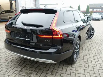 V90 Cross Country B4 AWD Plus AHK H&K Pano BLIS