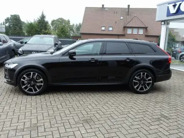 V90 Cross Country B4 AWD Plus AHK H&K Pano BLIS
