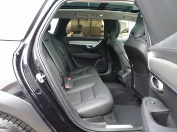 V90 Cross Country B4 AWD Plus AHK H&K Pano BLIS