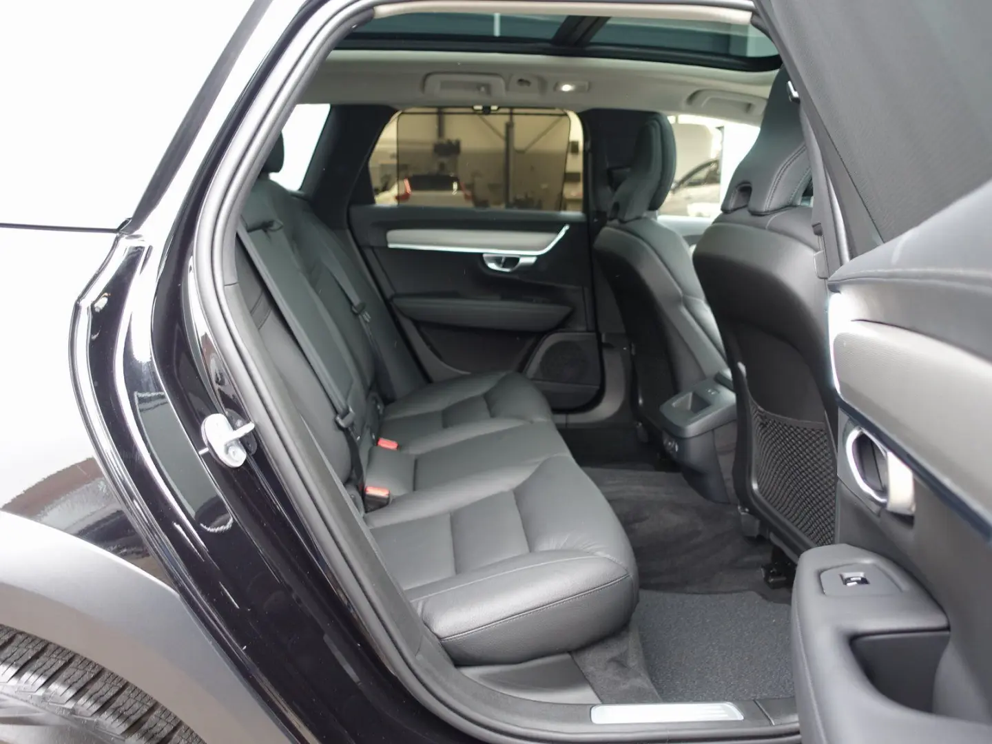 V90 Cross Country B4 AWD Plus AHK H&K Pano BLIS