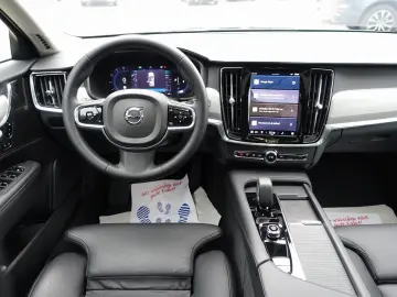 V90 Cross Country B4 AWD Plus AHK H&K Pano BLIS