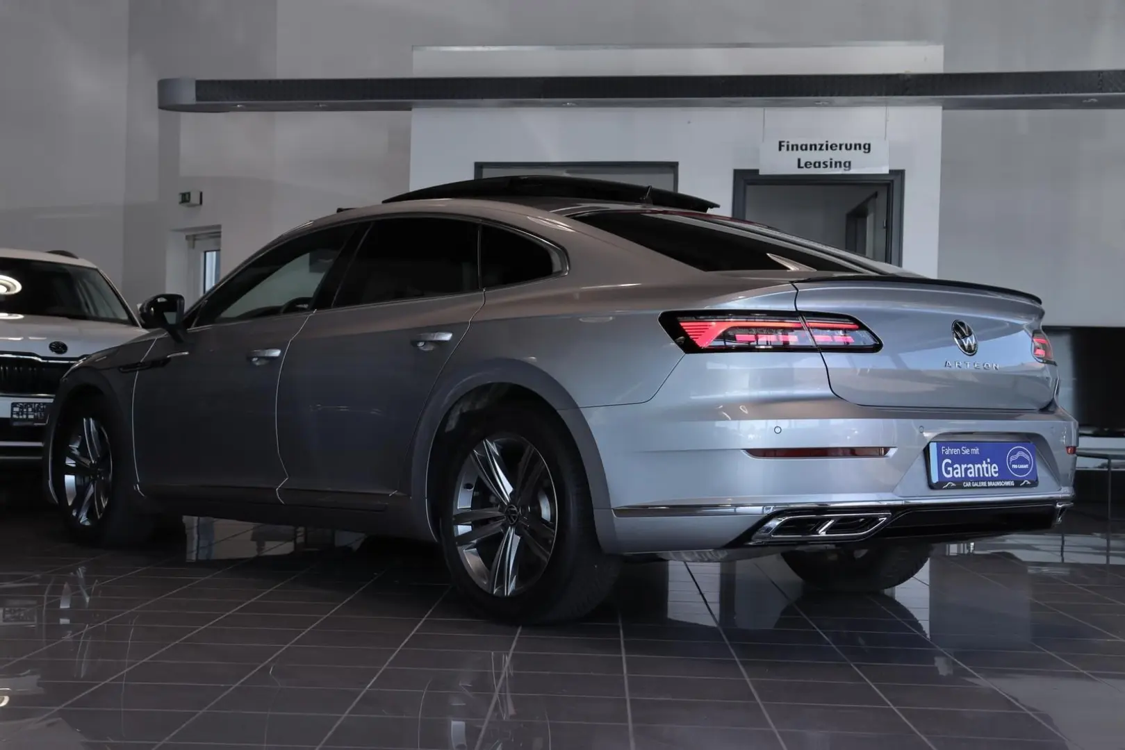 Arteon 2.0 TSI R-Line PANORAM KAMERA ACC VIRTUAL