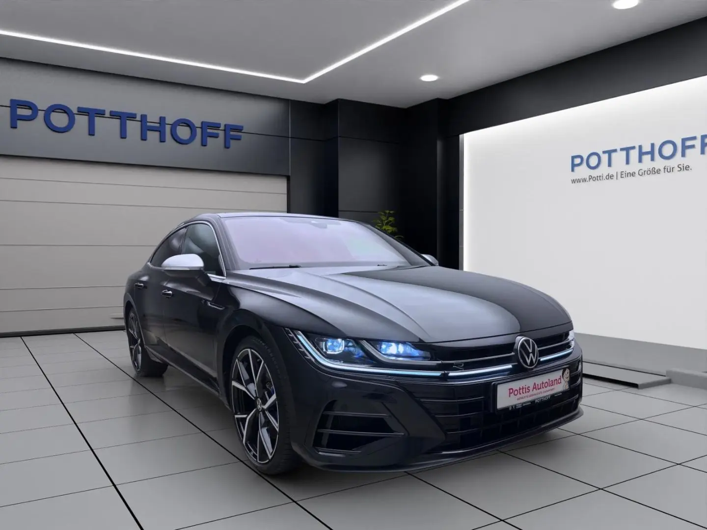 Arteon 2.0 TSI DSG 4M R PANO AHK IQ.LIGHT KAMERA