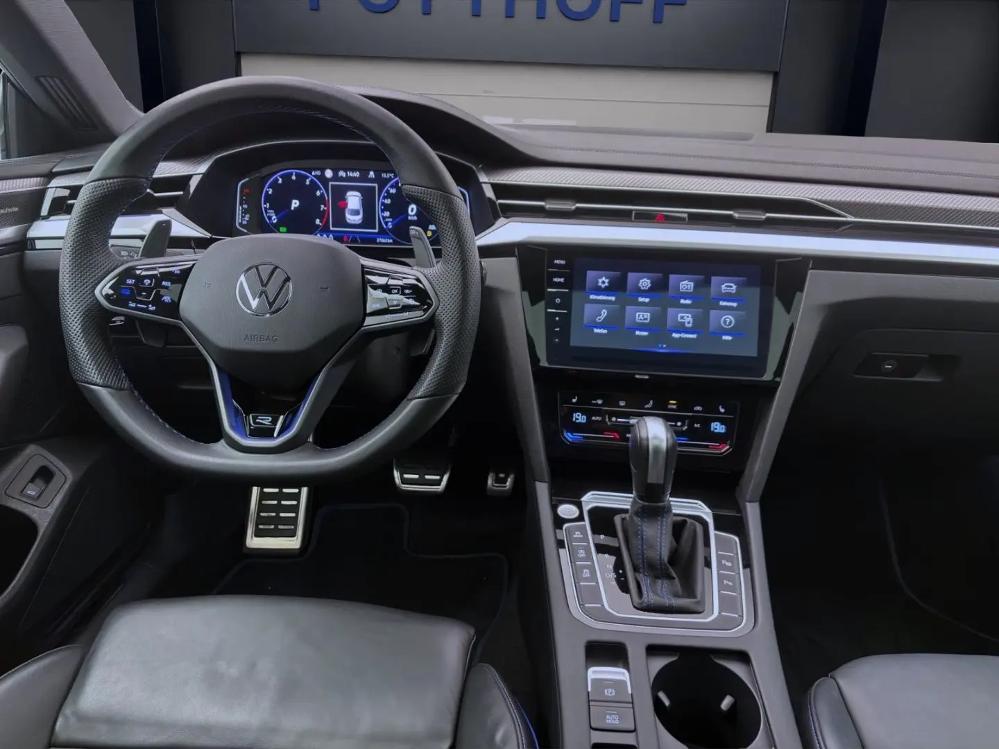 Arteon 2.0 TSI DSG 4M R PANO AHK IQ.LIGHT KAMERA