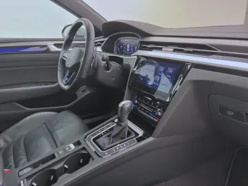 Arteon 2.0 TSI DSG 4M R PANO AHK IQ.LIGHT KAMERA