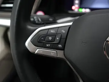 T7 Multivan DSG KÜ Style Navi ACC Kamera Virtua