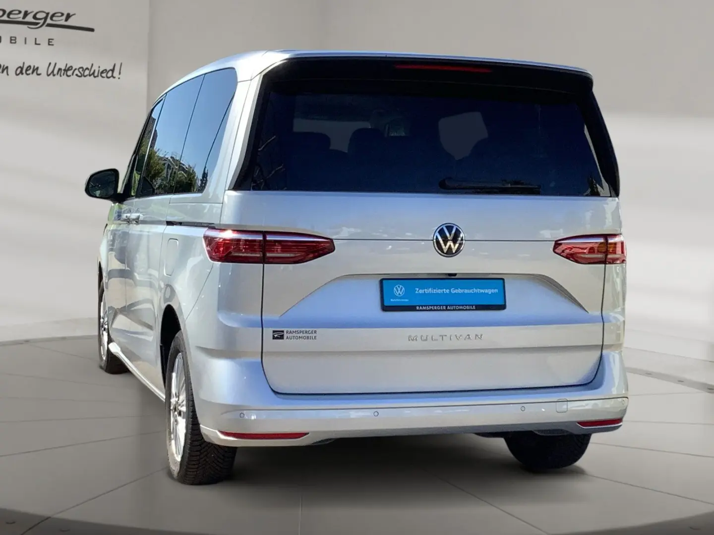Multivan T7 2.0 TDI DSG Life AHK ACC LED Navi Le