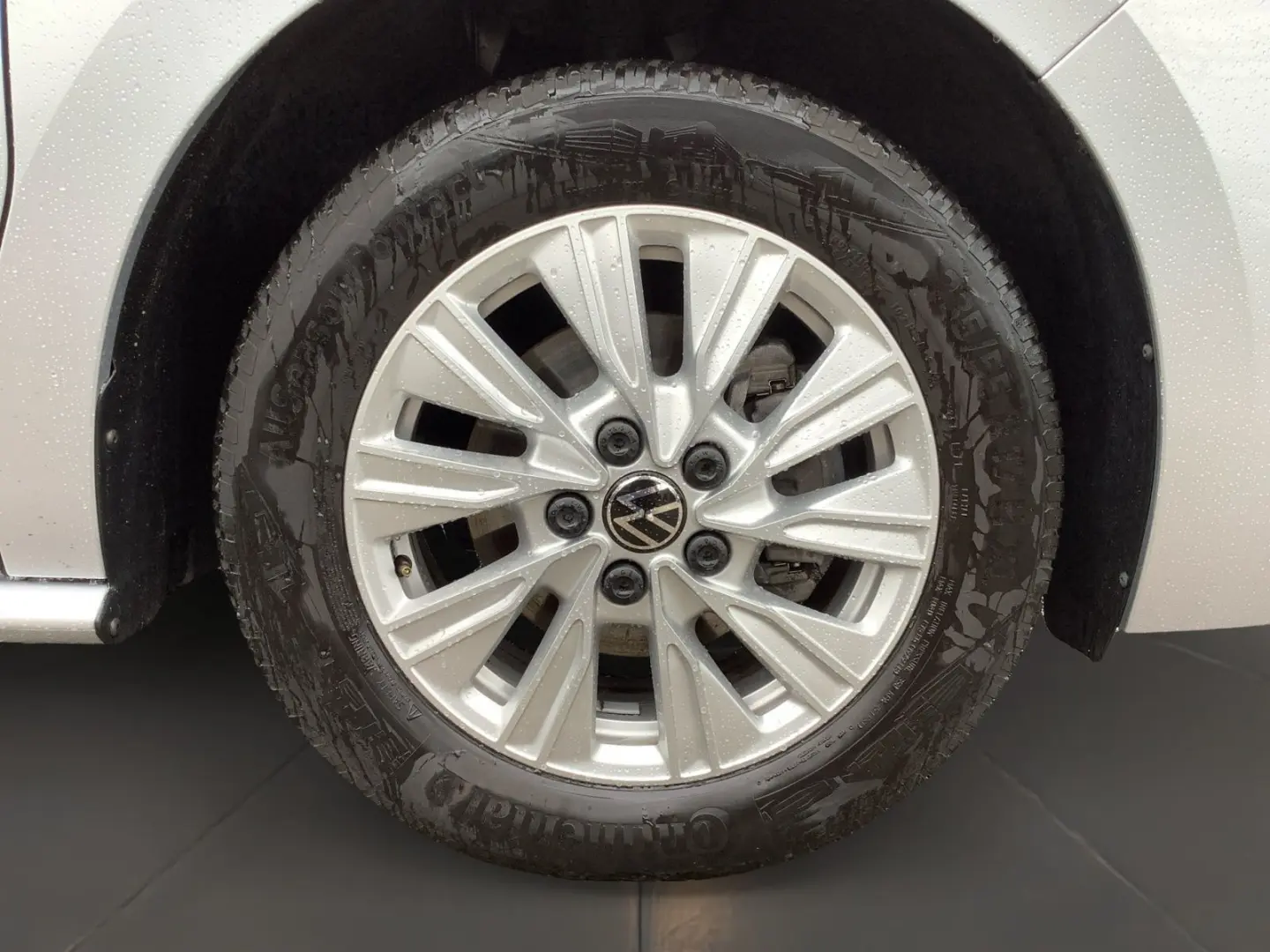 Multivan T7 2.0 TDI DSG Life AHK ACC LED Navi Le