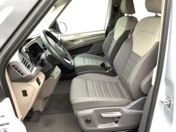 Multivan T7 2.0 TDI DSG Life AHK ACC LED Navi Le