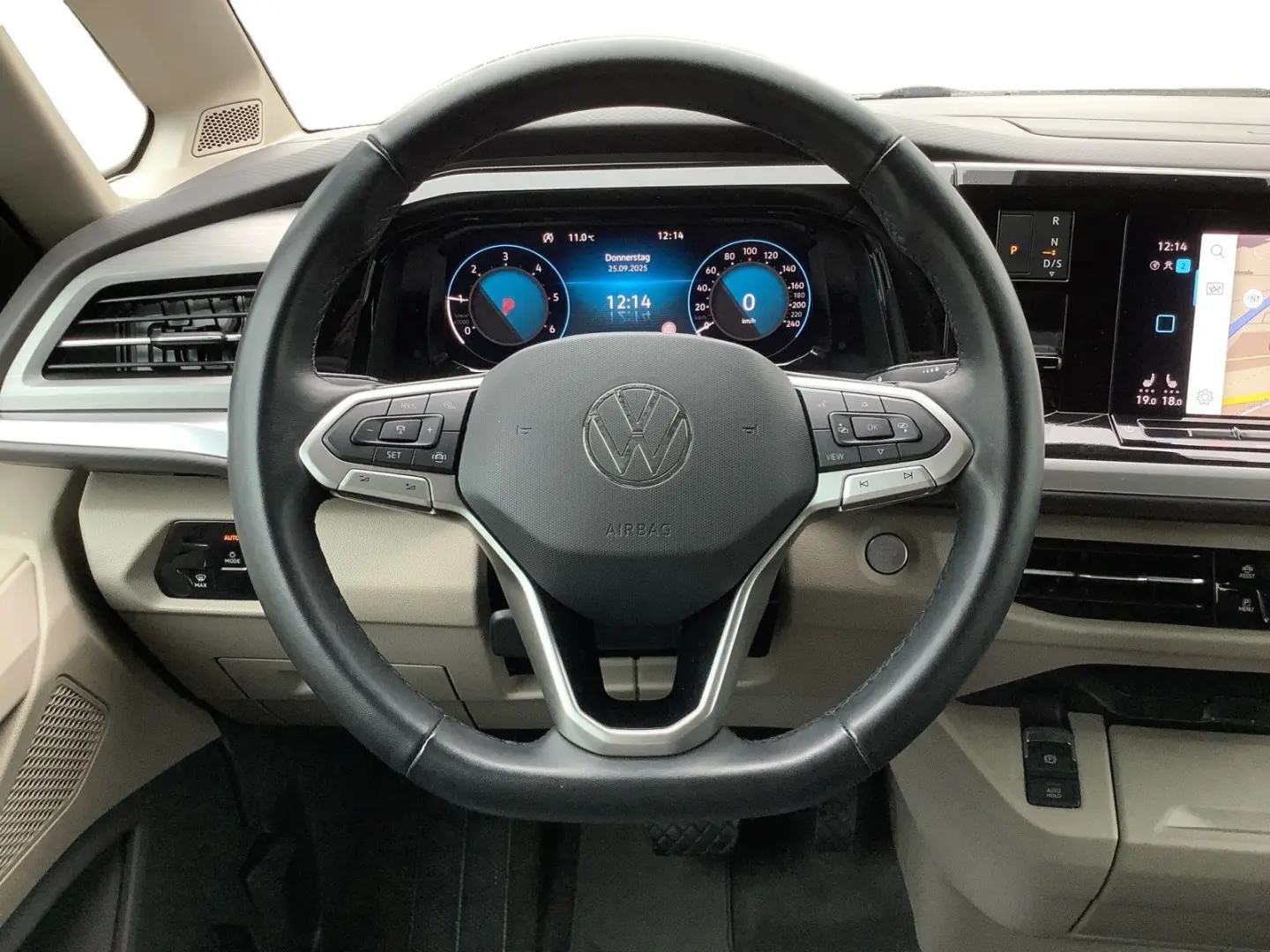 Multivan T7 2.0 TDI DSG Life AHK ACC LED Navi Le