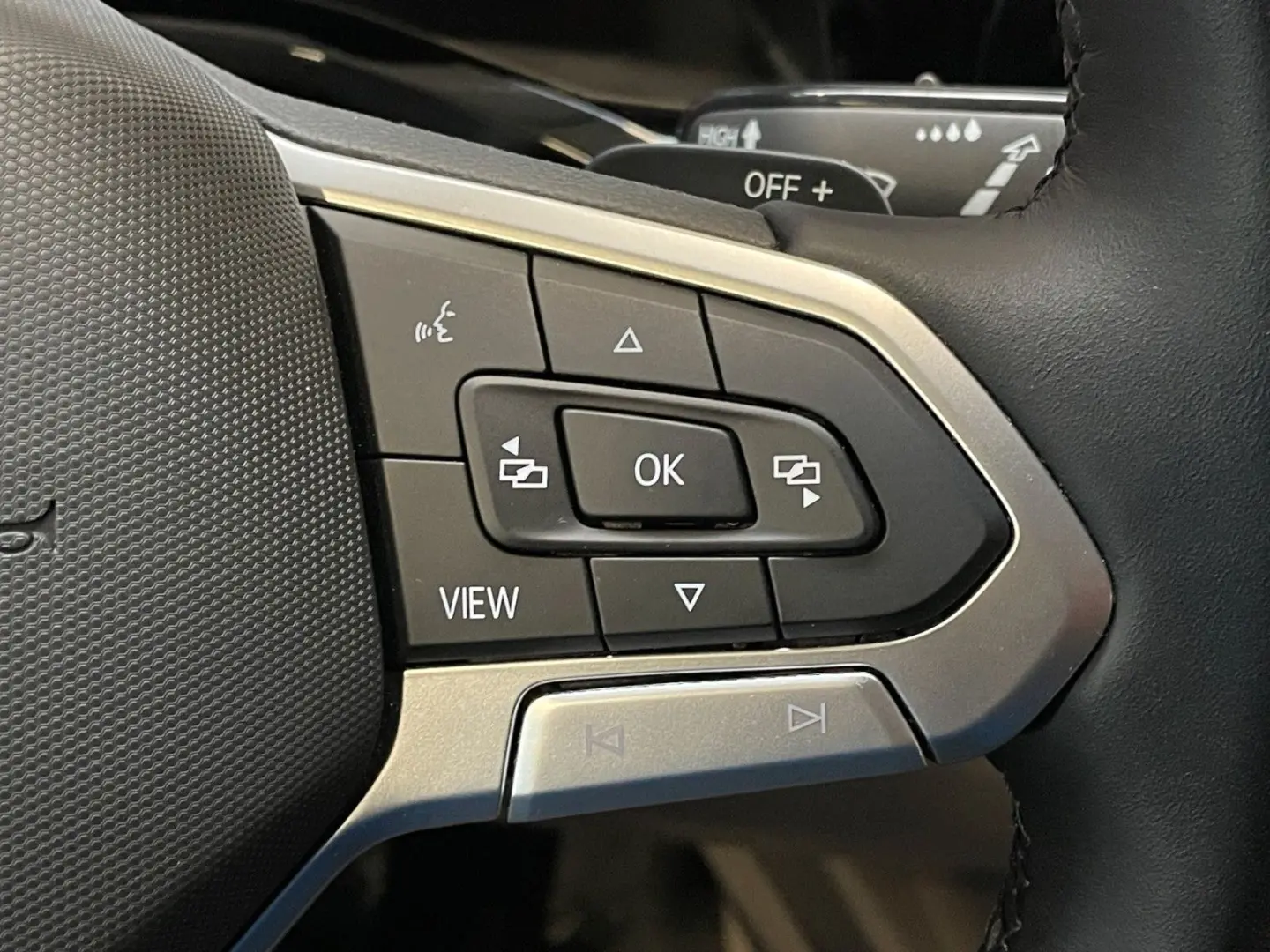 T7 Multivan KÜ Life AHK QI RFK Easy Open Adv.