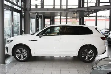 Touareg 3.0 TDI R-Line Black Style IQ AHK V-COP