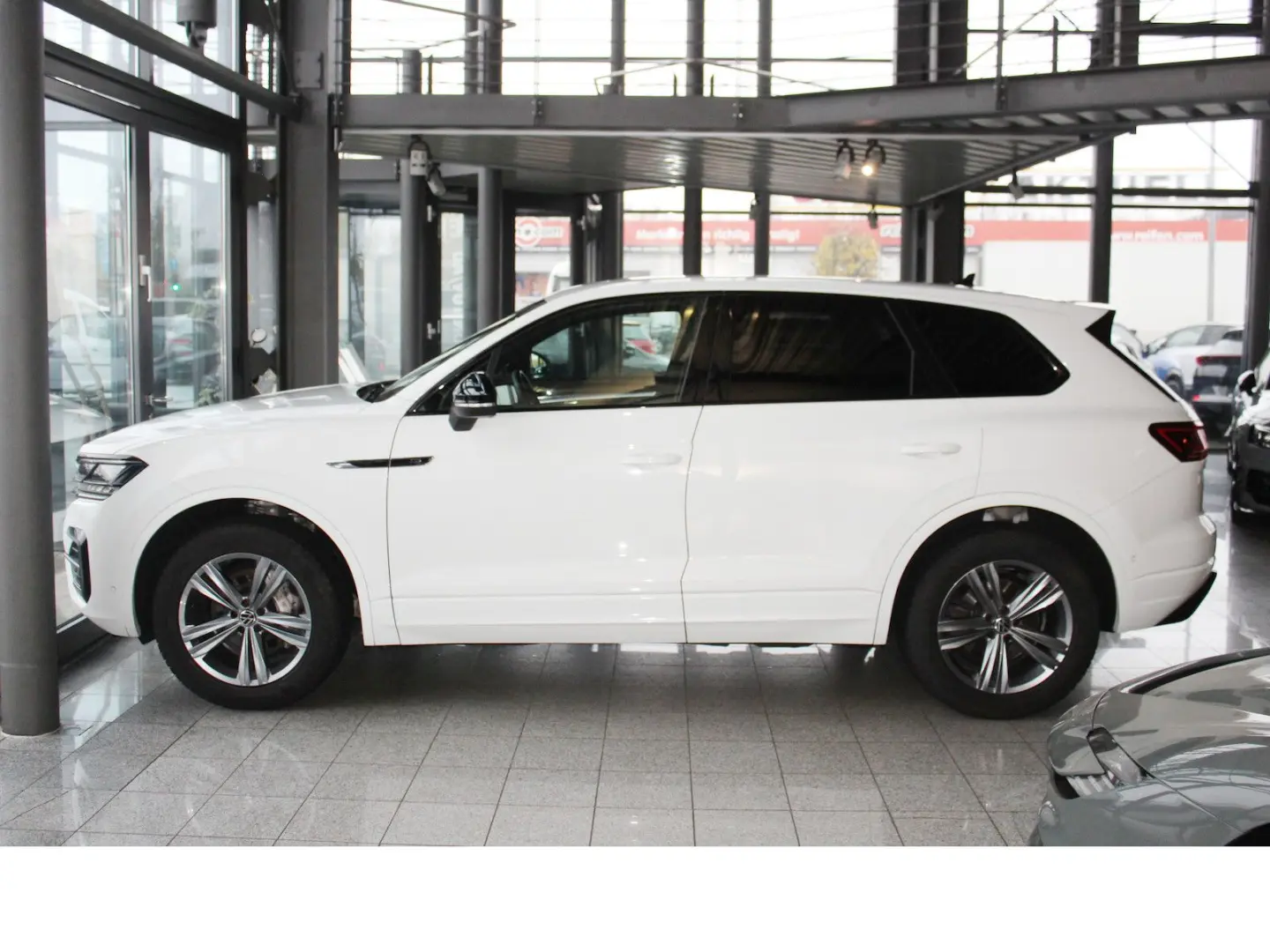 Touareg 3.0 TDI R-Line Black Style IQ AHK V-COP