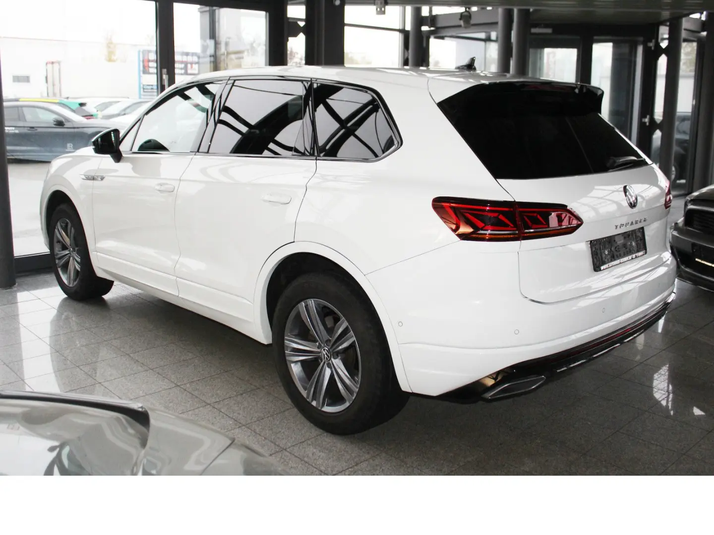Touareg 3.0 TDI R-Line Black Style IQ AHK V-COP