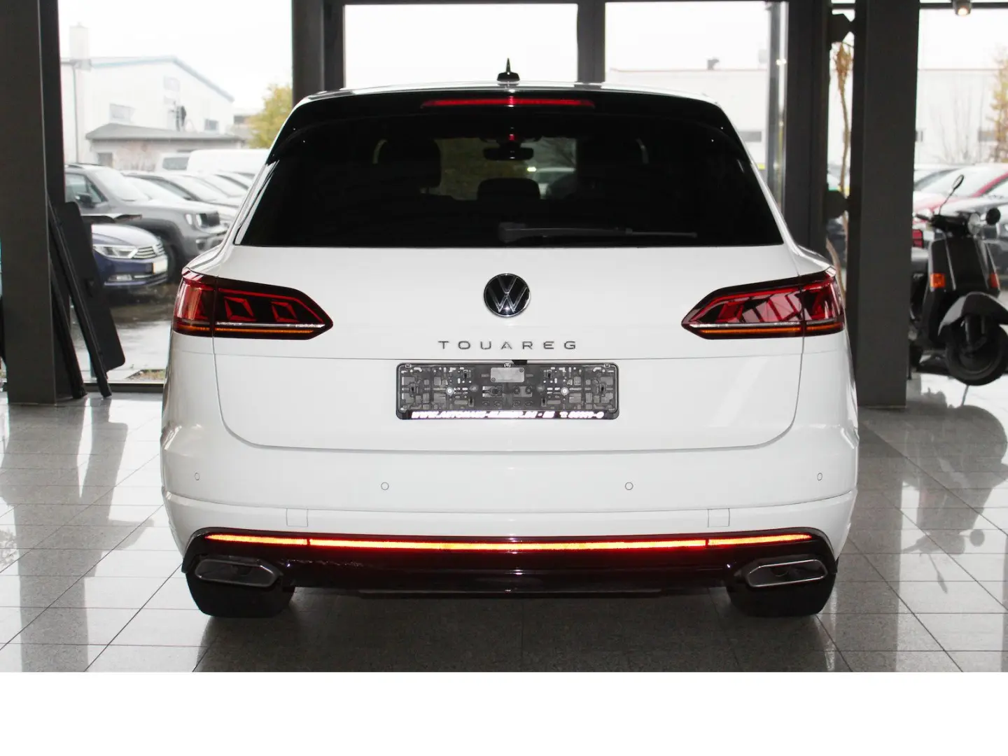 Touareg 3.0 TDI R-Line Black Style IQ AHK V-COP