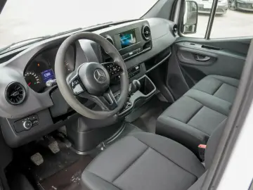 MERCEDES BENZ SPRINTER