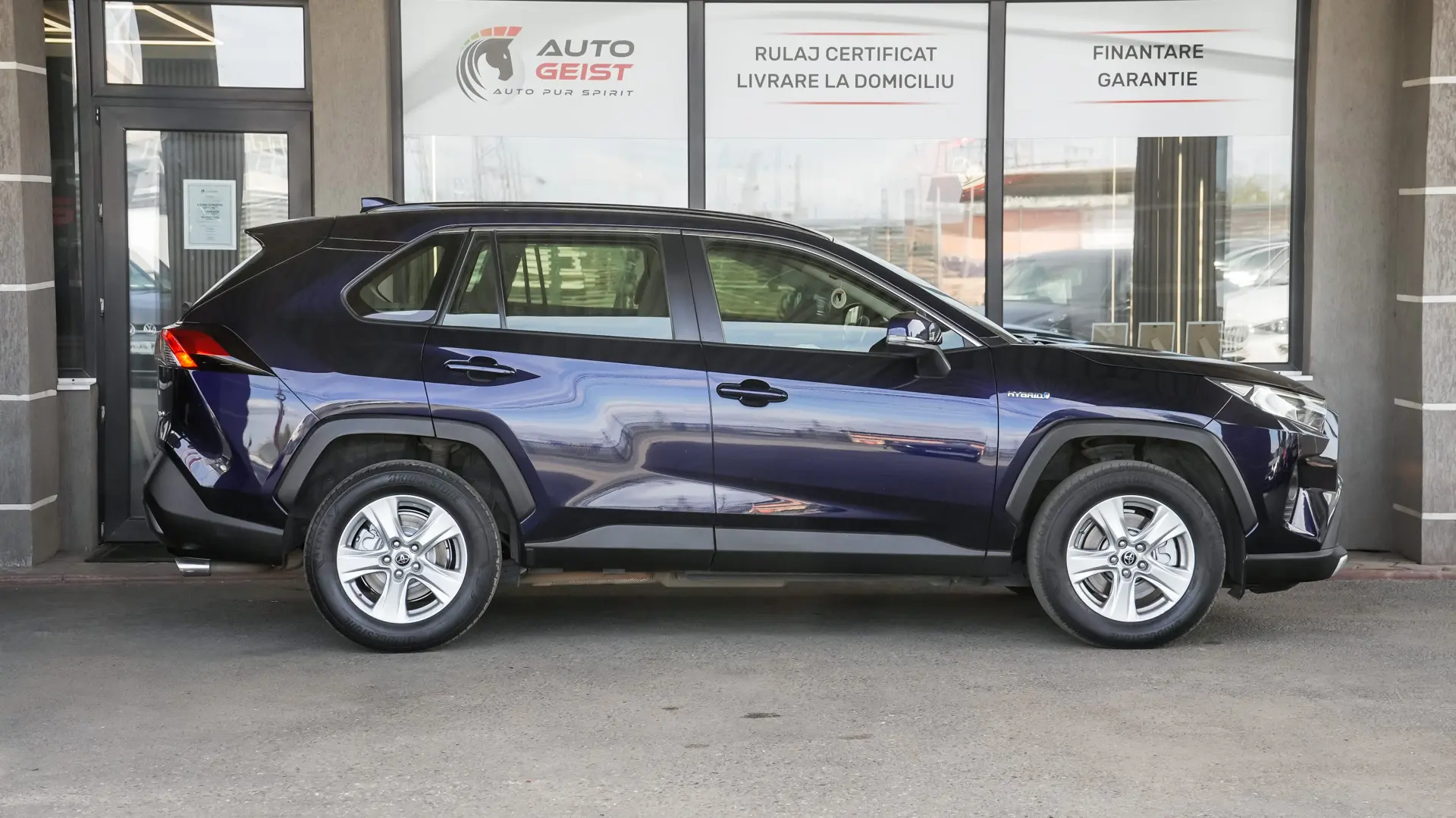 TOYOTA RAV 4 ACTIVE 2WD E-CVT