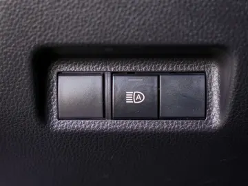 TOYOTA RAV 4 ACTIVE 2WD E-CVT
