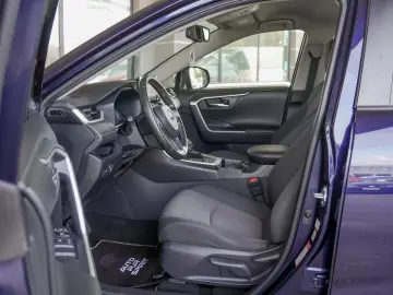 TOYOTA RAV 4 ACTIVE 2WD E-CVT