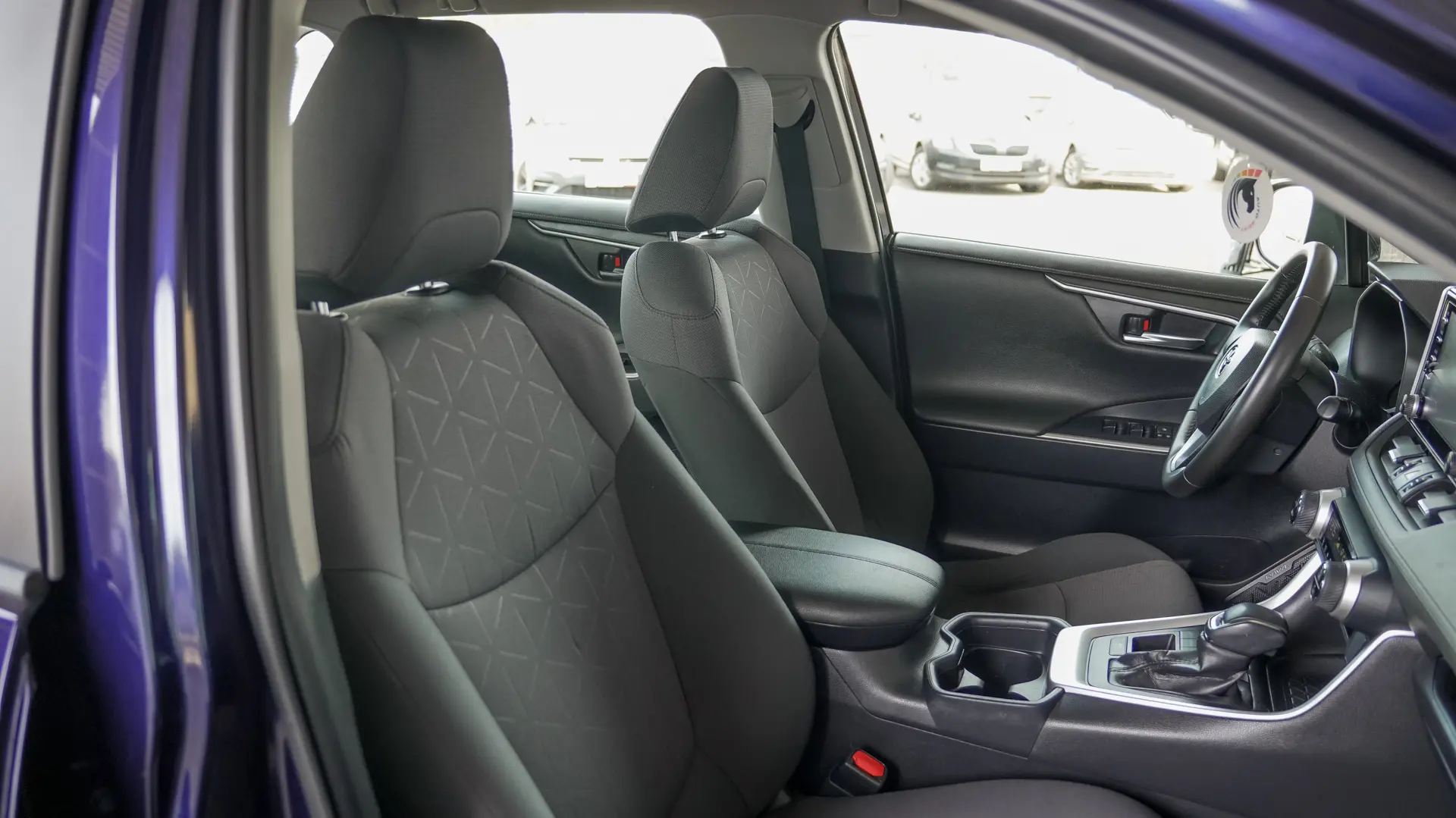TOYOTA RAV 4 ACTIVE 2WD E-CVT