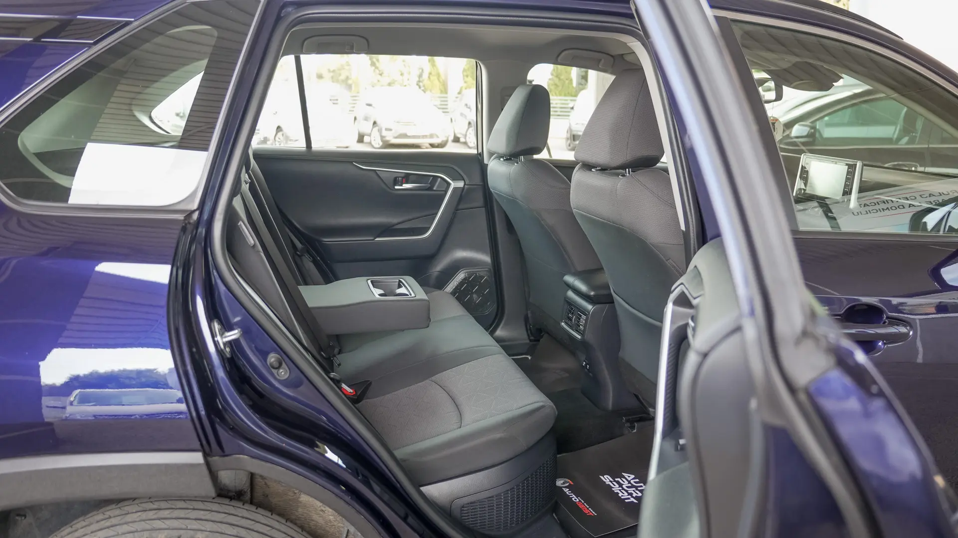 TOYOTA RAV 4 ACTIVE 2WD E-CVT
