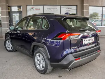 TOYOTA RAV 4 ACTIVE 2WD E-CVT