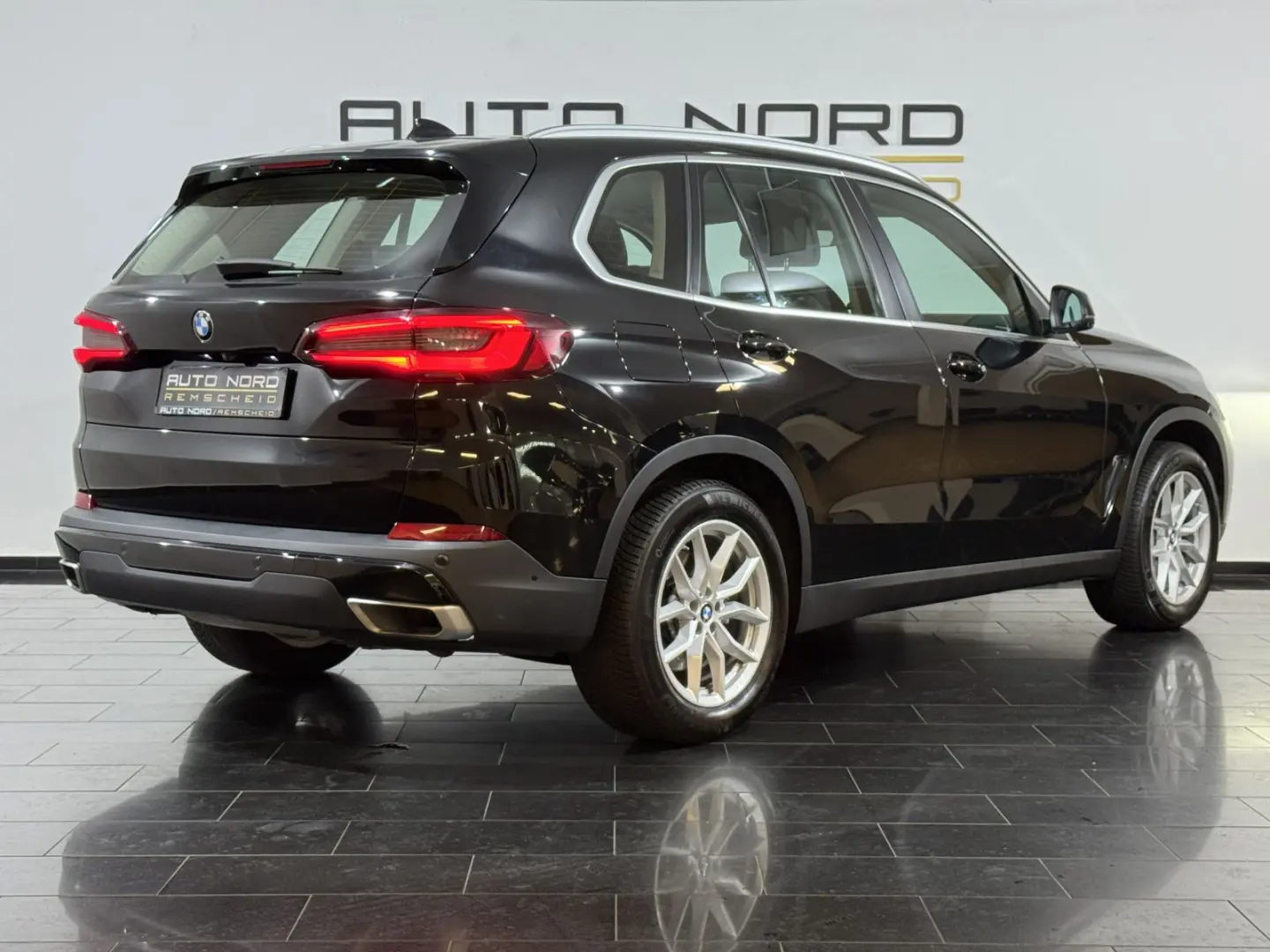 X5 xDrive 40d 1.Hand AHK Memory Merino DAB 360