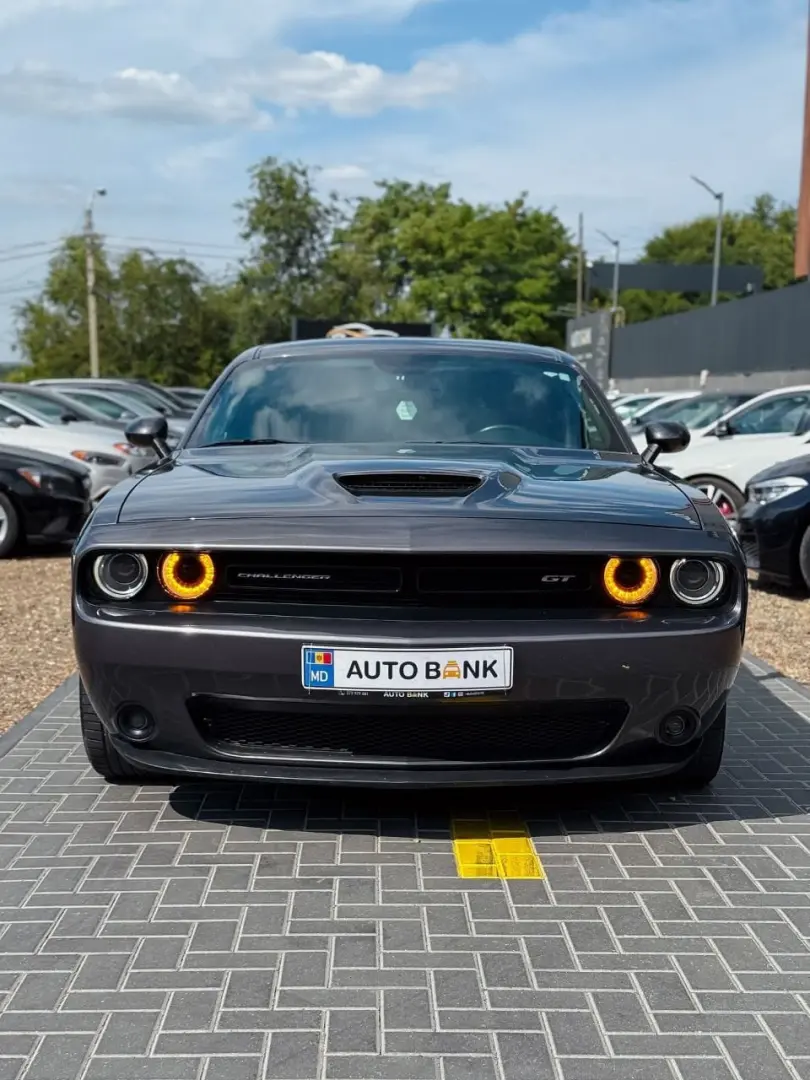 Dodge Challenger