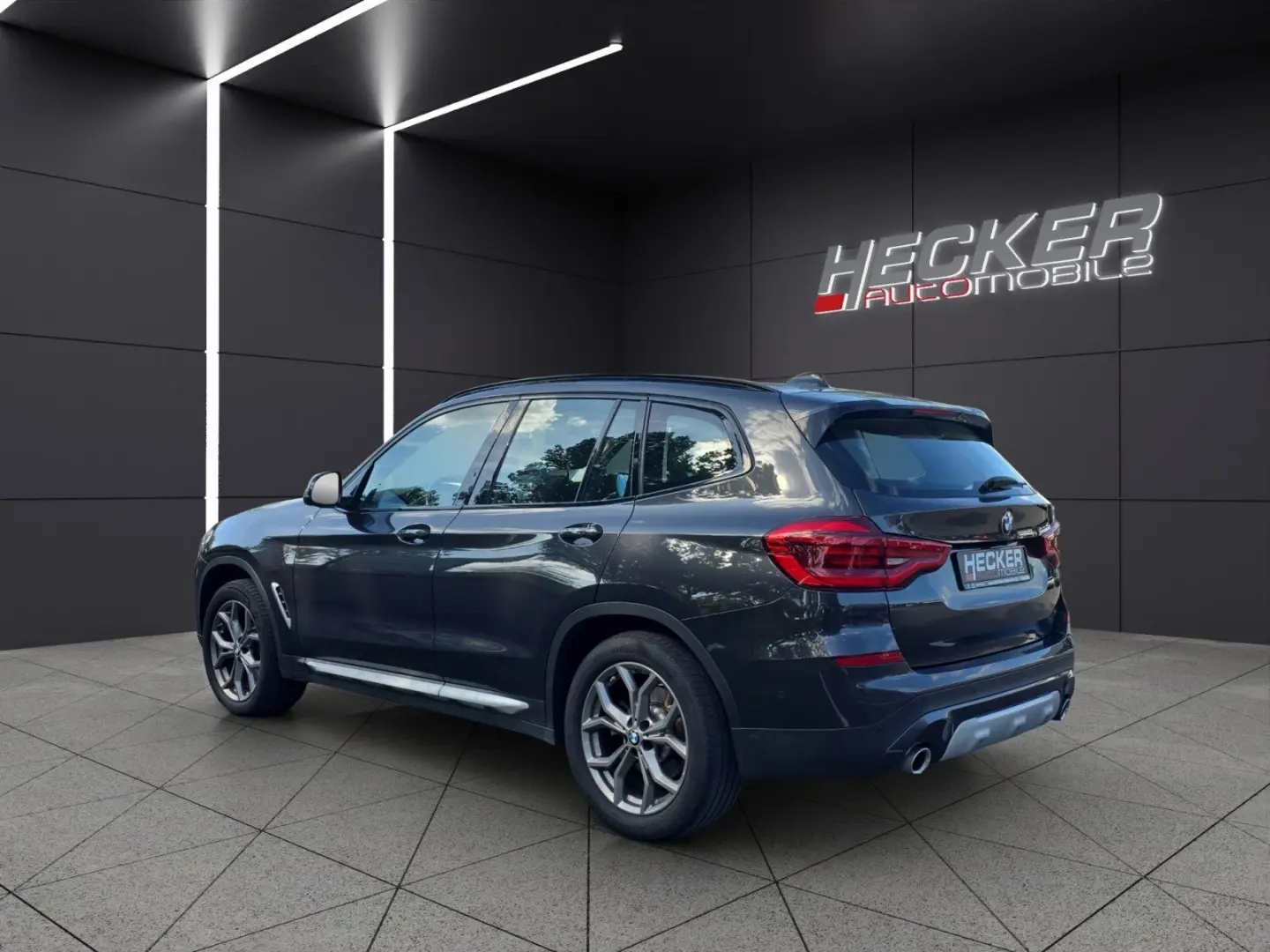X3 xDrive20i xLine (EURO 6d)  LEDER Kamera Szhzg