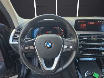 X3 xDrive20i xLine (EURO 6d)  LEDER Kamera Szhzg